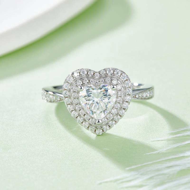 豪镶心形S925银镀白金MoissaniteWomen's Ring1.0ctD级